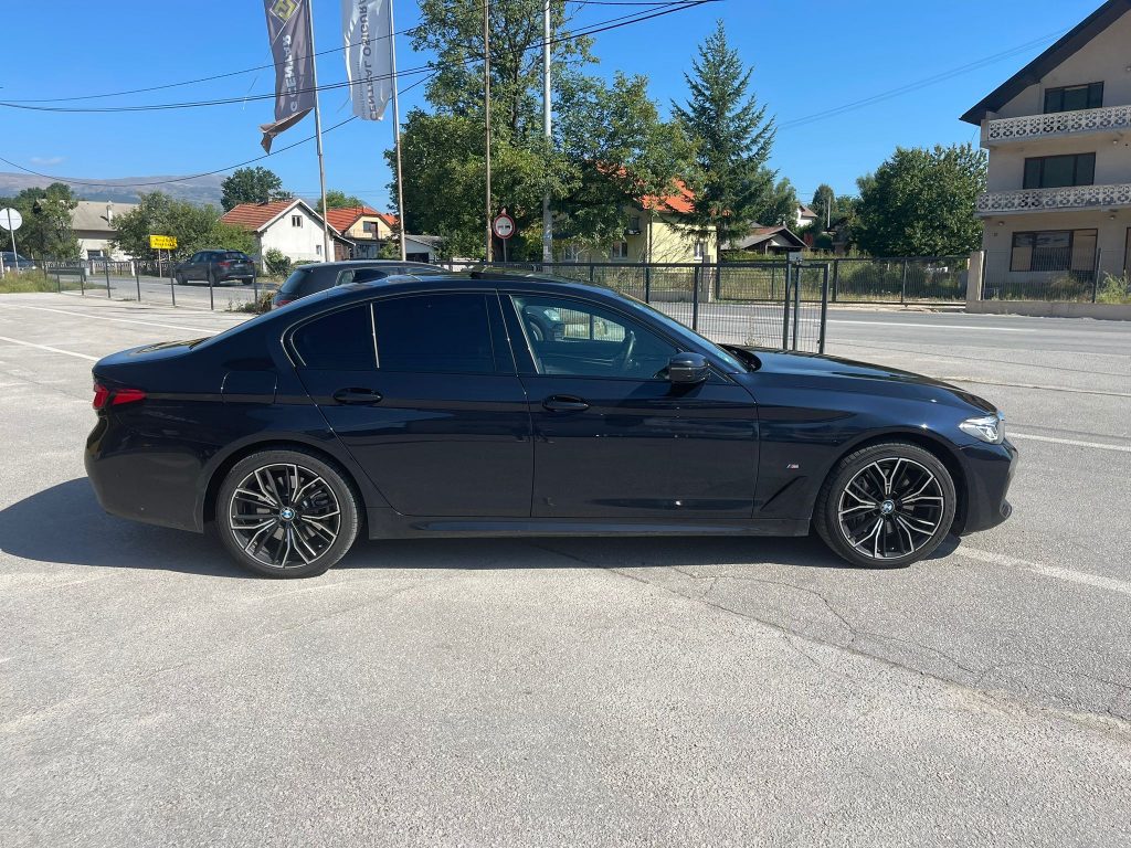 BMW 530xDRIVE M-OPTIC/LED/SIBER