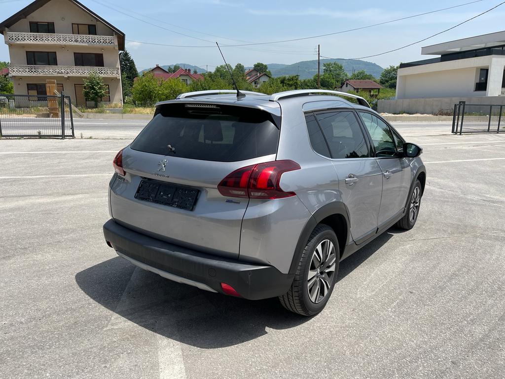 PEUGEOT 2008 PureTech 1.2