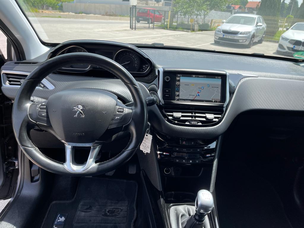 PEUGEOT 2008 PureTech 1.2