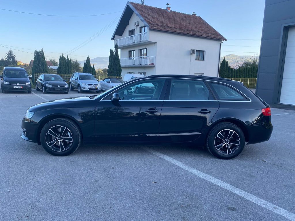 AUDI A4 2.0 TDI AUTOMATIK/XENON