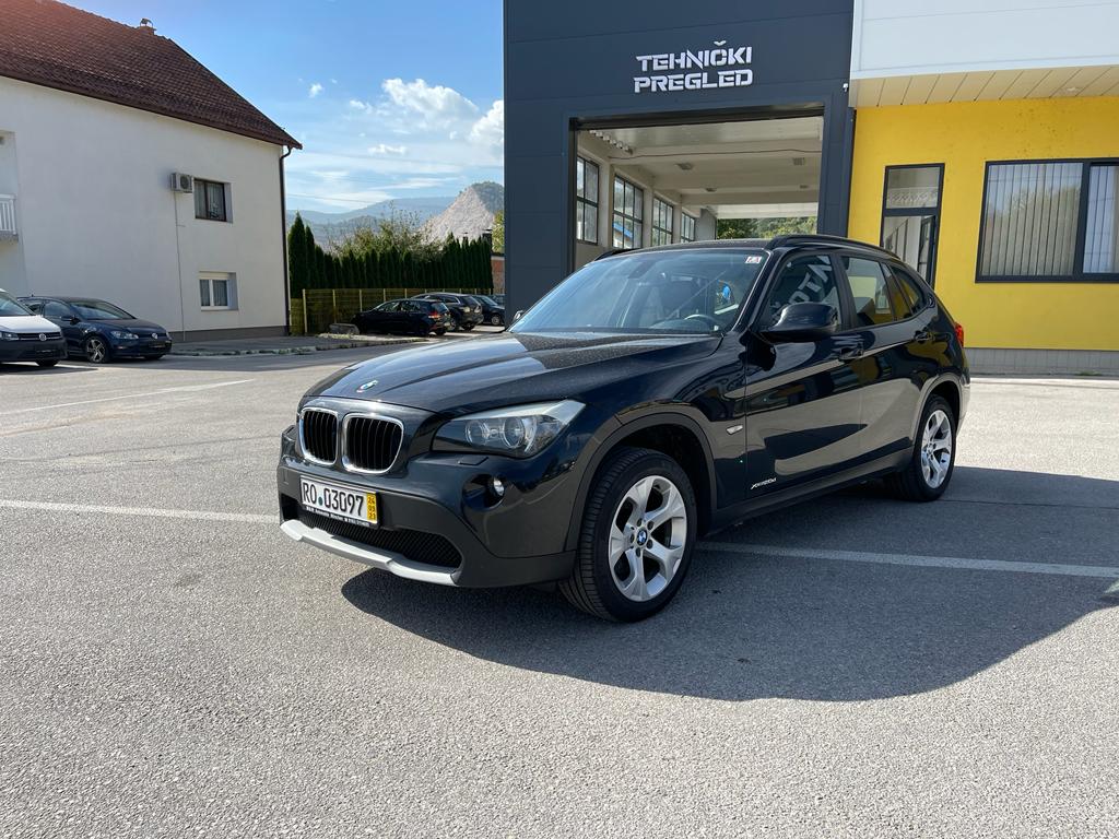 BMW X1 2.0d xDRIVE/BiXENON
